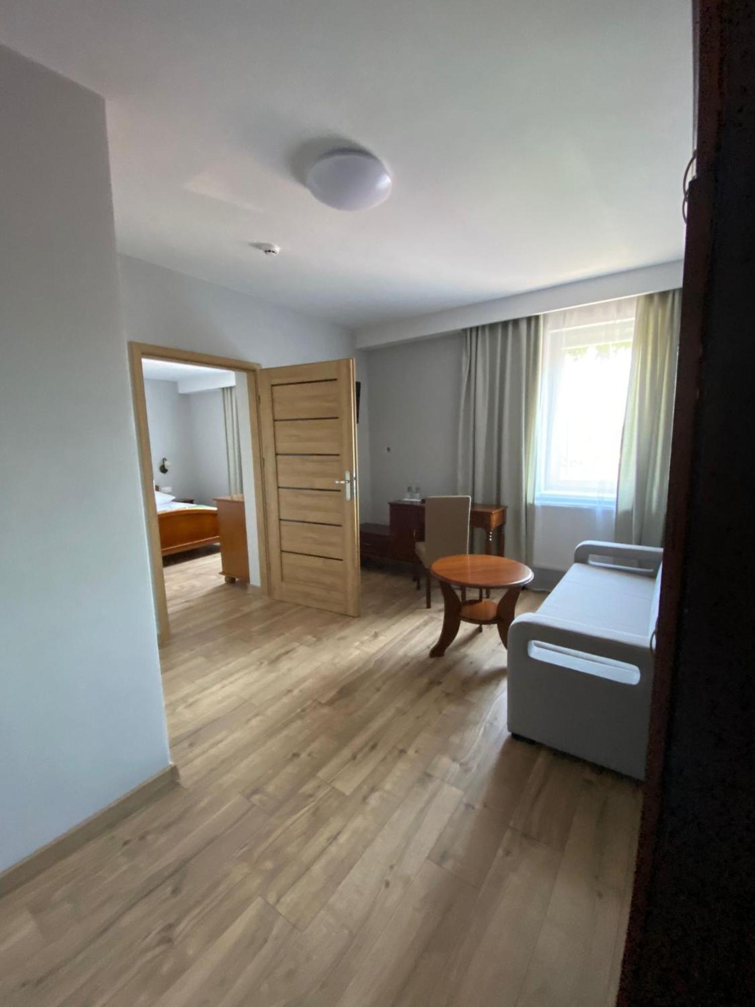 Hotel Kresowianka Konin  Esterno foto