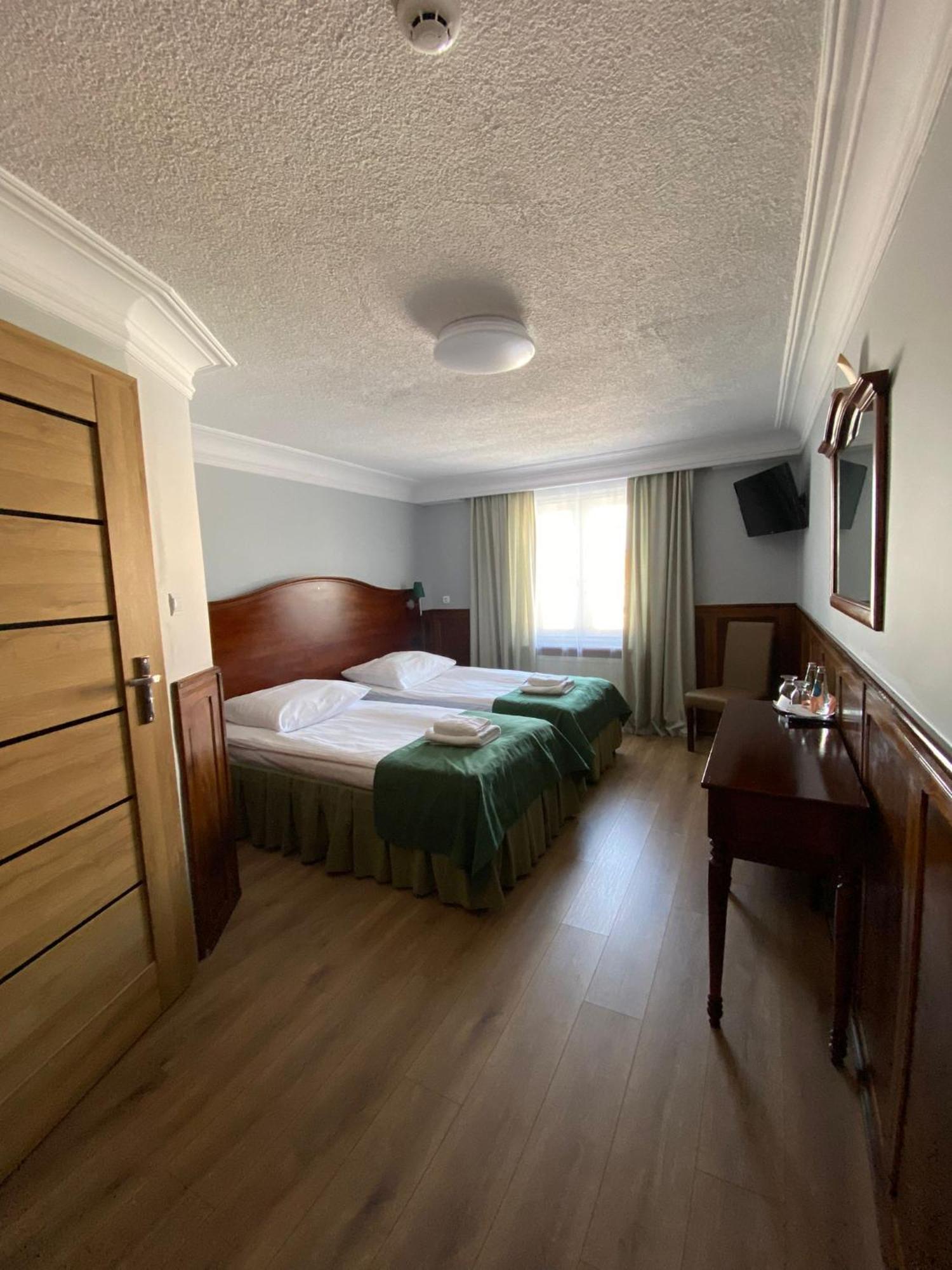 Hotel Kresowianka Konin  Esterno foto