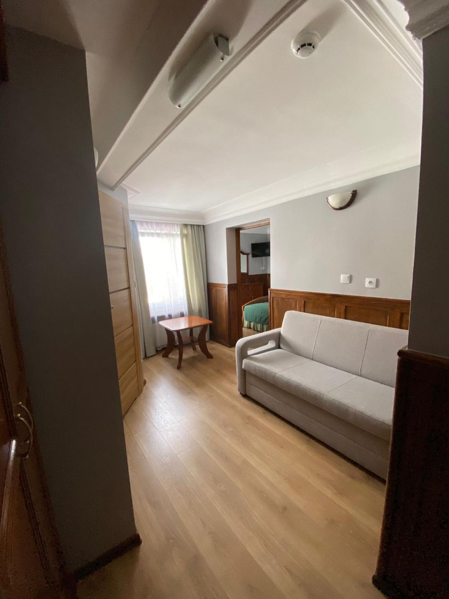 Hotel Kresowianka Konin  Esterno foto